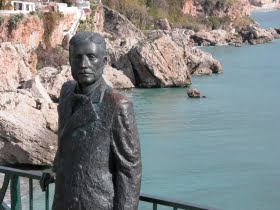nerja-en-blandning-av-sknhet-och-spnning.png