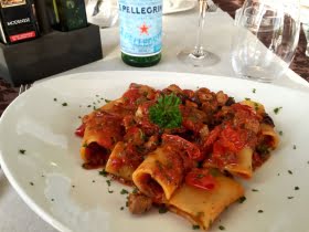 typiskt-italienskt-paccheri-alla-favignanese-sicilia-med-rd-tonfisk-frn-tarifa.png