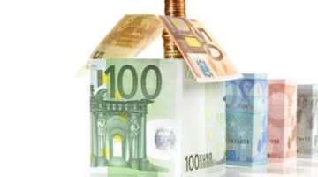 200-pensionarer-stammer-islandsk-bank.png