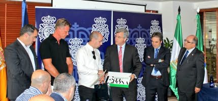 anstalld-i-snabbkop-hittade-planbok-med-over-5500-euro.png