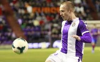 granada-skriver-trearskontrakt-med-daniel-larsson.png