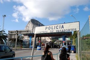 over-24000-invanare-i-gibraltar-vantas-rosta-idag.png