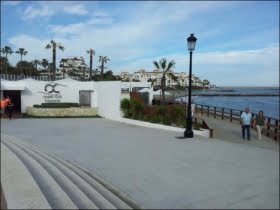 svenskt-gangdack-vid-exklusiva-ocean-club-vid-puerto-banus.png
