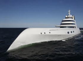 varldens-framsta-lyxyacht-i-puerto-banus.png
