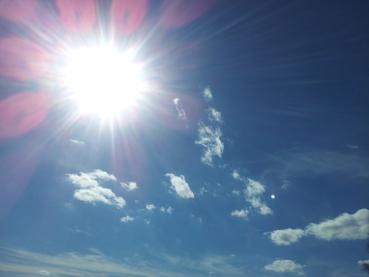 sol-bla-himmel Sol och himmel