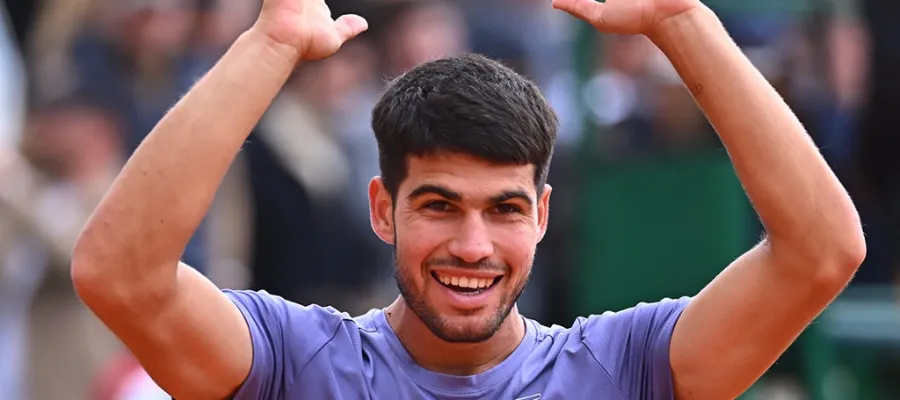 Alcaraz tar sin första titel i Monte-Carlo